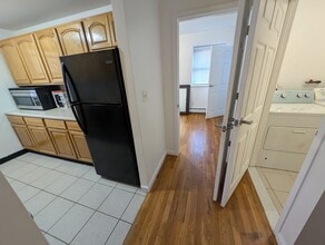 751 Essex St, Unit 1 in Brooklyn, NY - Foto de edificio - Building Photo