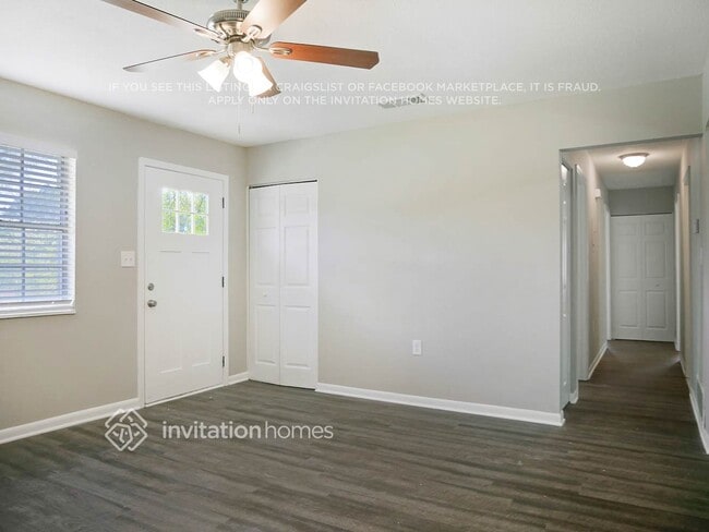 4085 Brewer Dr SW in Atlanta, GA - Building Photo - Building Photo