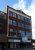 1320 5th Ave in Moline, IL - Building Photo