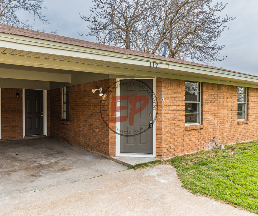 117 Shirley Dr in Waco, TX - Building Photo