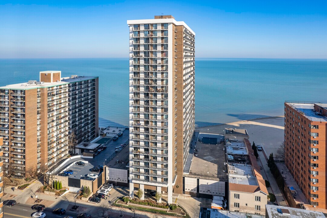 Thorndale Beach South Condominiums in Chicago, IL - Foto de edificio