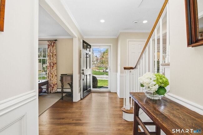 40 Fairview Ave in Darien, CT - Building Photo - Building Photo