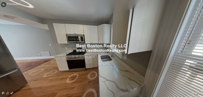 33 Hancock St, Unit 2 in Somerville, MA - Foto de edificio - Building Photo