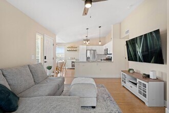 8615 W Berry Ave in Denver, CO - Building Photo - Building Photo