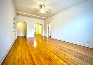 Embassy Apartments in Milwaukee, WI - Building Photo - Building Photo