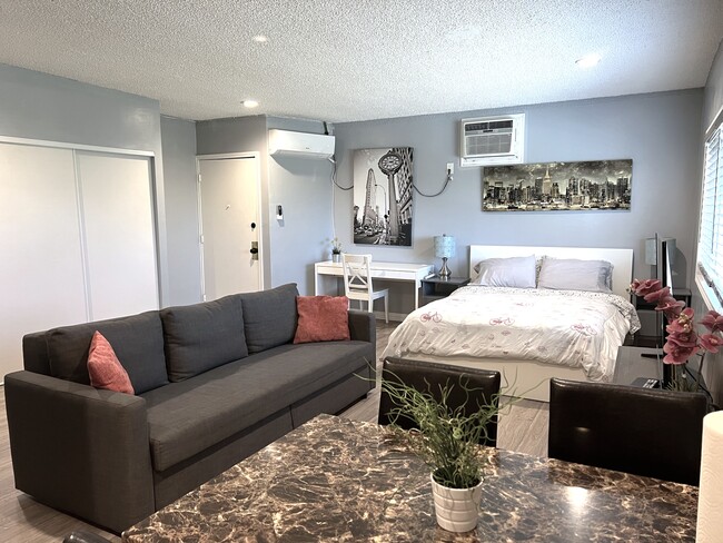 515 N Azusa Ave, Unit #E