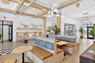 Echelon at Charlotte in Charlotte, NC - Building Photo - Building Photo