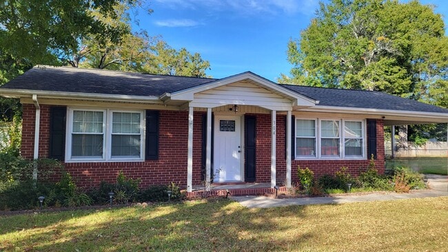 property at 304 W 16th St