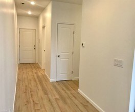 742 S 4th St in Philadelphia, PA - Foto de edificio - Building Photo