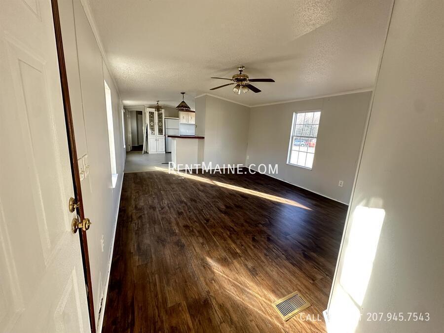 20 Bearberry Rd in Franklin, ME - Building Photo