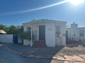 2730 N Martin Ave in Tucson, AZ - Foto de edificio - Building Photo