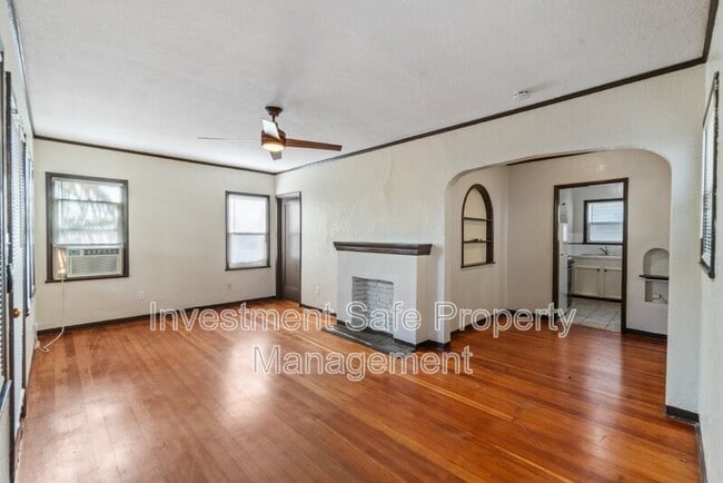 property at 3787 1/2 Park Blvd