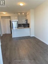 35 Watergarden Dr in Mississauga, ON - Building Photo - Building Photo