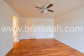 3953-3955 S 2250 E in Holladay, UT - Building Photo - Building Photo