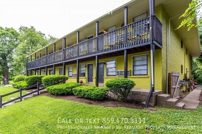 468 N Limestone, Unit # 16 in Lexington, KY - Building Photo - Building Photo