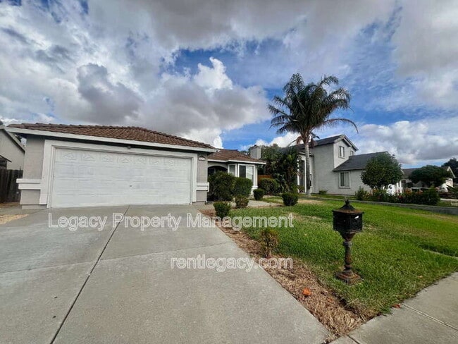 1605 Paseo Flores Dr in Suisun City, CA - Building Photo - Building Photo