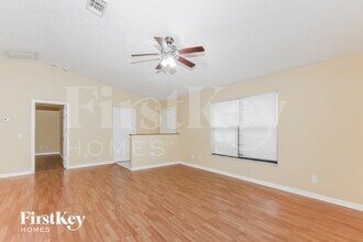 2078 SW Idaho Ln in Port St. Lucie, FL - Building Photo - Building Photo