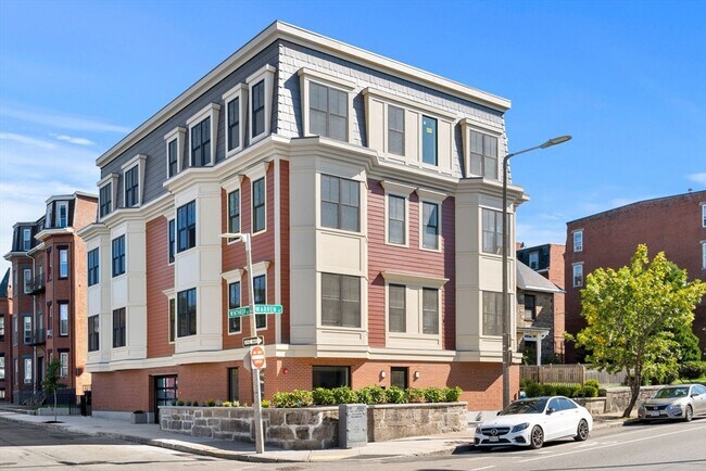 property at 124 Warren St