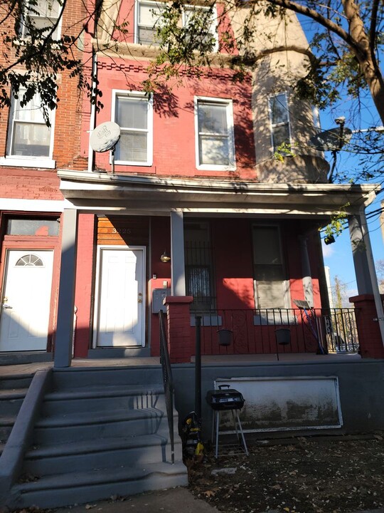 3225 Turner St in Philadelphia, PA - Building Photo