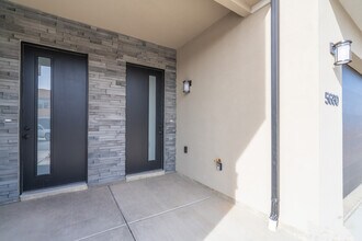 5680 S Duel Ln in Saint George, UT - Foto de edificio - Building Photo