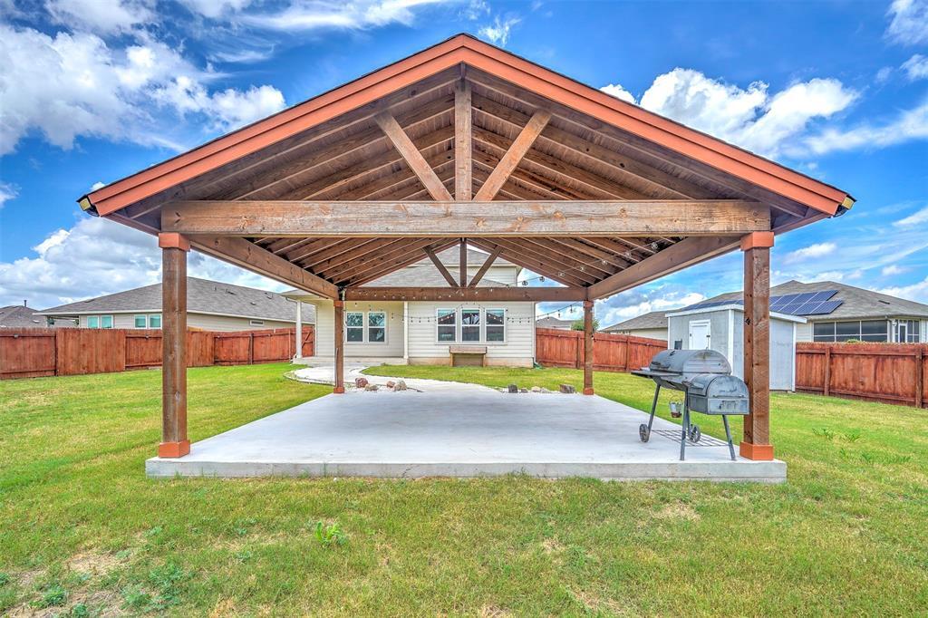 521 Mossy Rock Dr in Hutto, TX - Building Photo