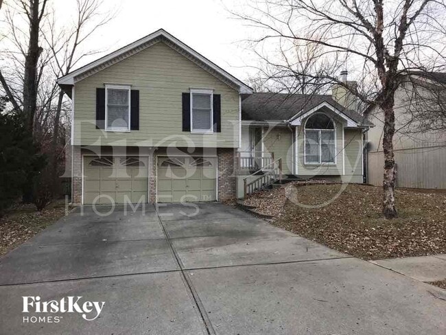 property at 8320 N Allenton Dr