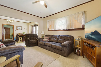 317 Belgrade Ave in North Mankato, MN - Foto de edificio - Building Photo
