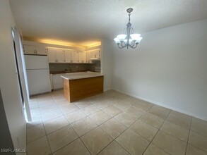 5241 Cedarbend Dr in Ft. Myers, FL - Building Photo - Building Photo