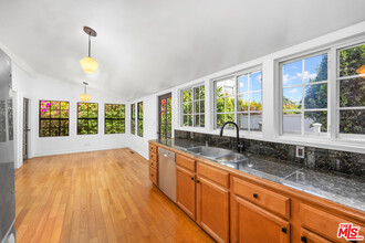 9014 Harratt St in West Hollywood, CA - Building Photo - Building Photo