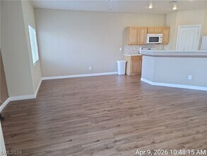 8808 Tom Noon Ave in Las Vegas, NV - Building Photo - Building Photo