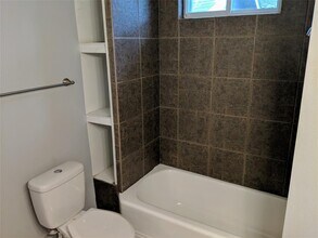 5118 Dunlop St in Houston, TX - Building Photo - Building Photo