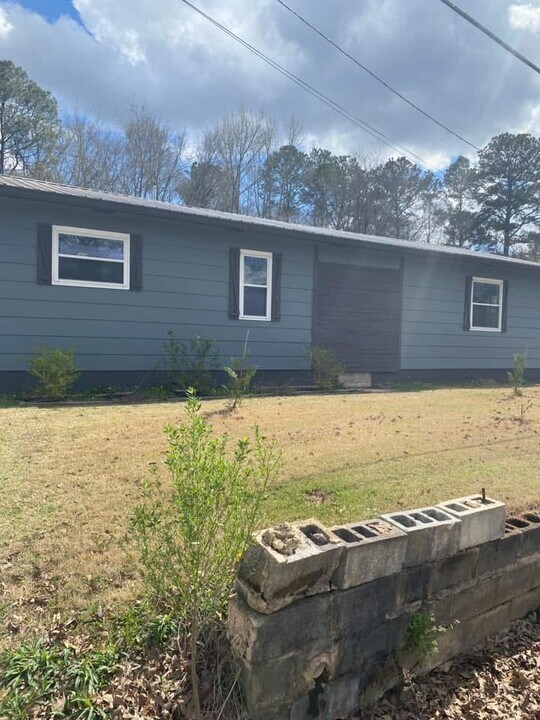 20020 Eastern Valley Rd in Lake View, AL - Building Photo