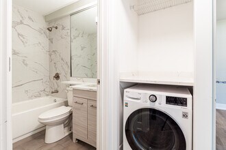 454 W Barry Ave, Unit B in Chicago, IL - Building Photo - Building Photo