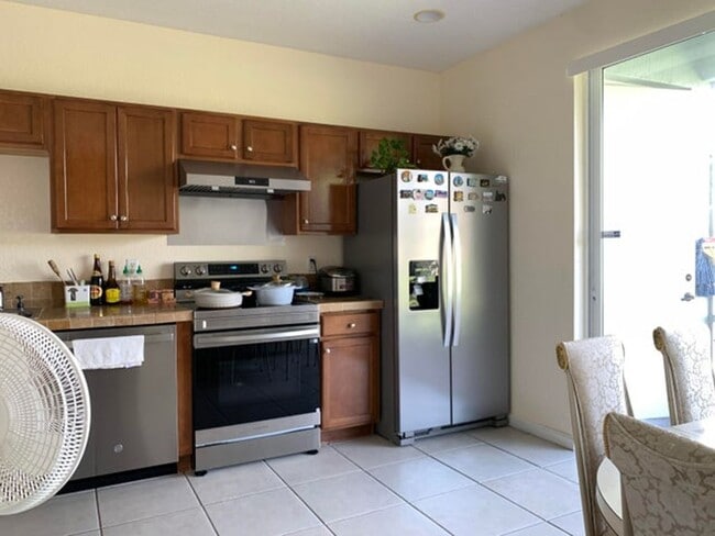 property at 2304 Center Stone Ln