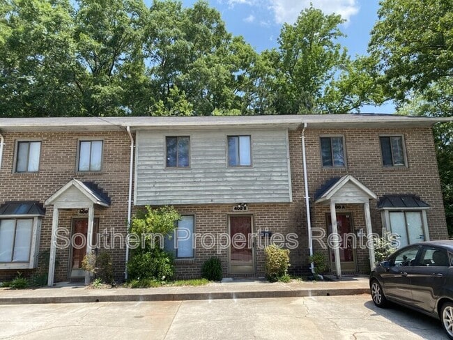 property at 400 N Steele St