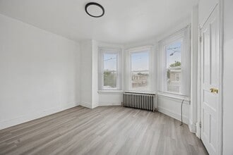 6111 Pine St in Philadelphia, PA - Foto de edificio - Building Photo