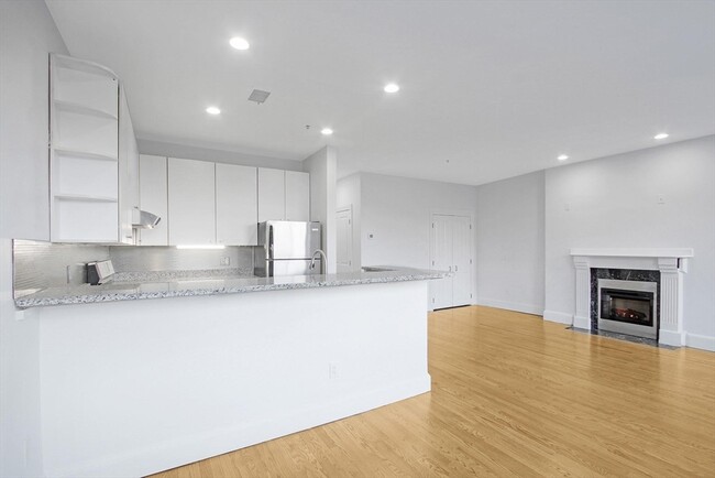 property at 140 Boylston St