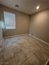 8768 Rio Andir Ave in Las Vegas, NV - Building Photo - Building Photo