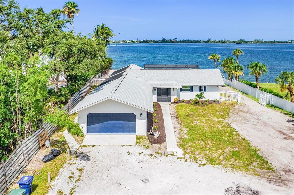 716 Sarabay Rd in Osprey, FL - Building Photo