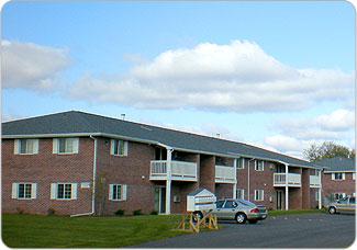 Menasha Estates/ Heritage Estates in Neenah, WI - Foto de edificio