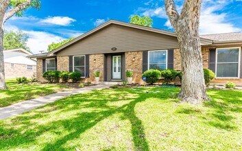 1009 Rocky Canyon Rd in Arlington, TX - Building Photo - Building Photo