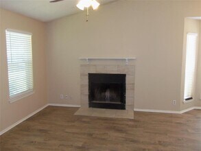 9616 Sugar Hill Dr in Austin, TX - Building Photo - Building Photo