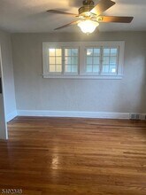 203 Lenox Ave in Pompton Lakes, NJ - Foto de edificio - Building Photo