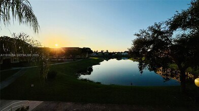 21100 SW 87th Ave in Cutler Bay, FL - Building Photo - Building Photo