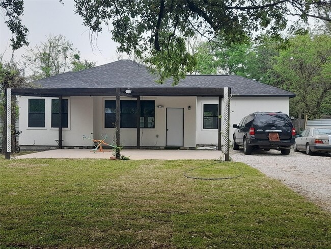 7828 Pardee St in Houston, TX - Foto de edificio - Building Photo