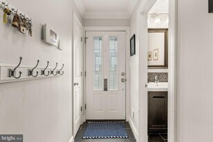 4017 16th St NW in Washington, DC - Building Photo