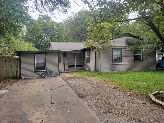 property at 3015 Andrea Ln