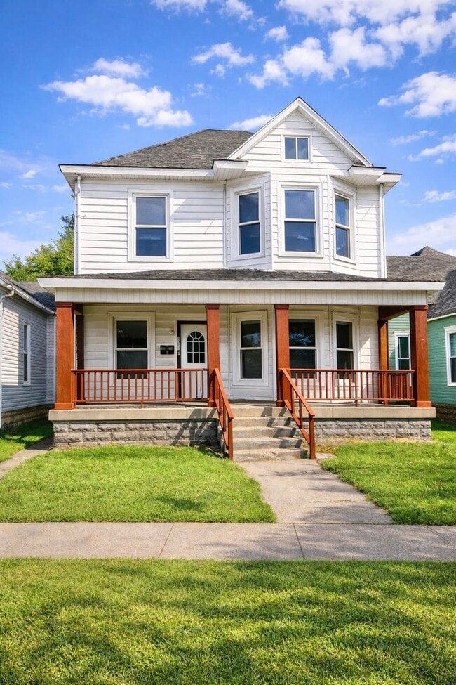 property at 1512-1514 S 7th St