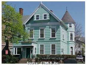 1471 Chapel St in New Haven, CT - Building Photo - Building Photo