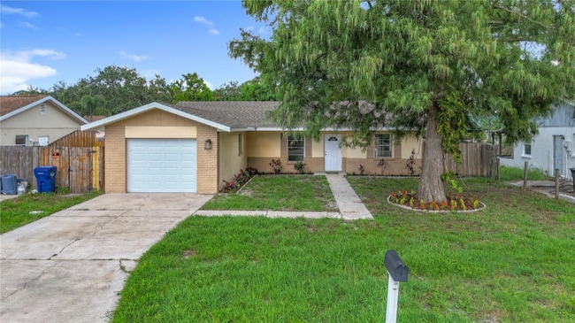 6511 3rd Ave NE in Bradenton, FL - Building Photo - Building Photo